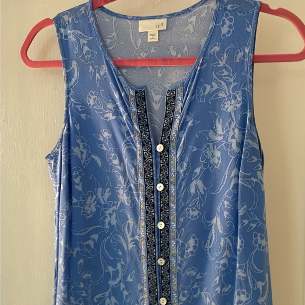 J. Jill White and Blue Buttoned sleeveless top